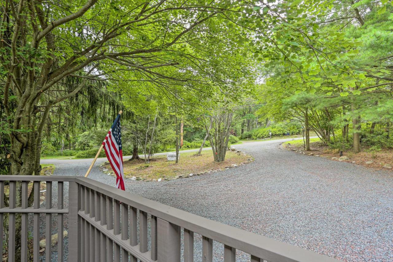 Serene Long Pond Home With Game Room And Beach Access! Eksteriør billede